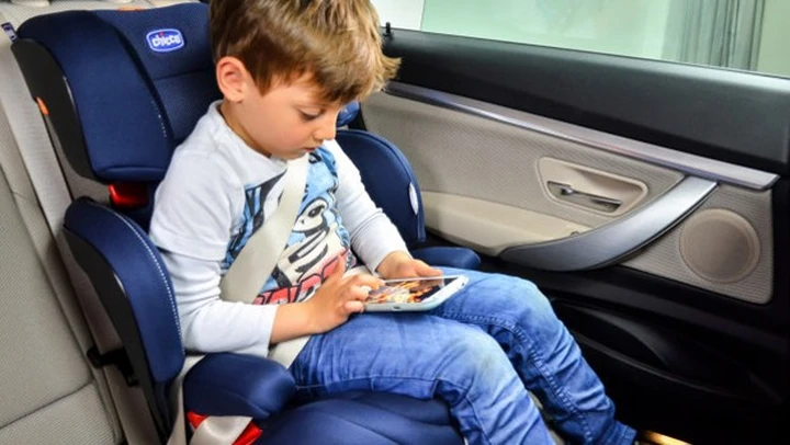 Il posto più sicuro per posizionare il seggiolino in auto