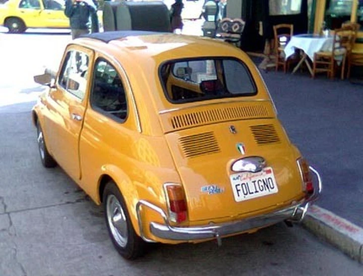 Una Fiat 500 L del 1970 per le strade di San Francisco
