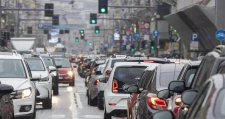Lombardia contro il blocco dei diesel Euro 5: una decisione controversa