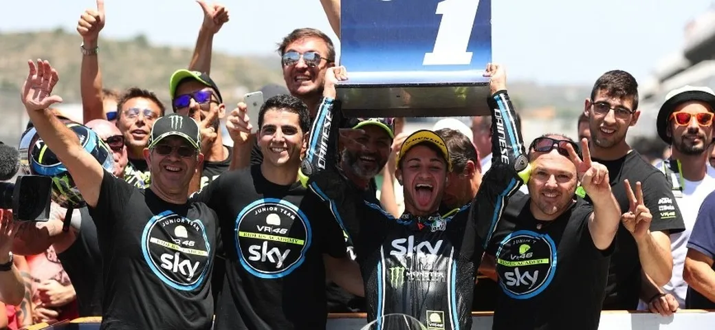 CEV Moto3: Dennis Foggia trionfa a Valencia