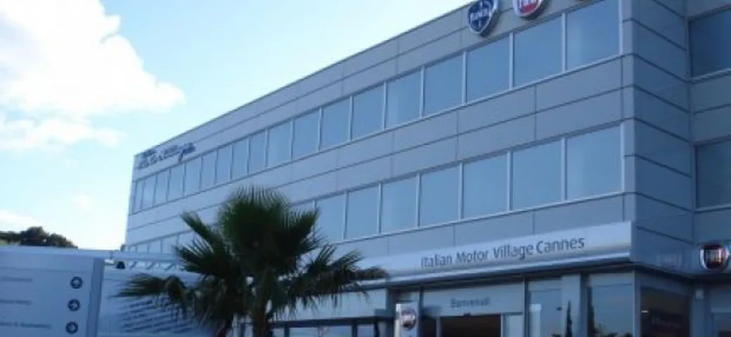 Fiat inaugura a Cannes l'Italian Motor Village