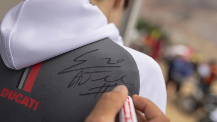 ingrandisci immagine