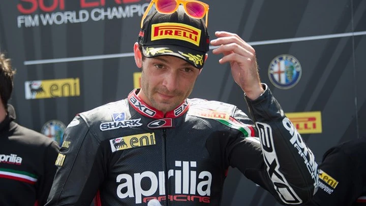 SBK, Aprilia: Guintoli in forse per Mosca