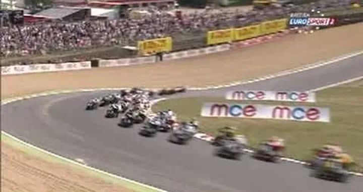 Brands Hatch Indy - 25/Apr/2011 - Superbike Race 1