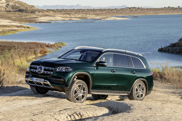 Mercedes-Benz GLS: prime indiscrezioni sul restyling