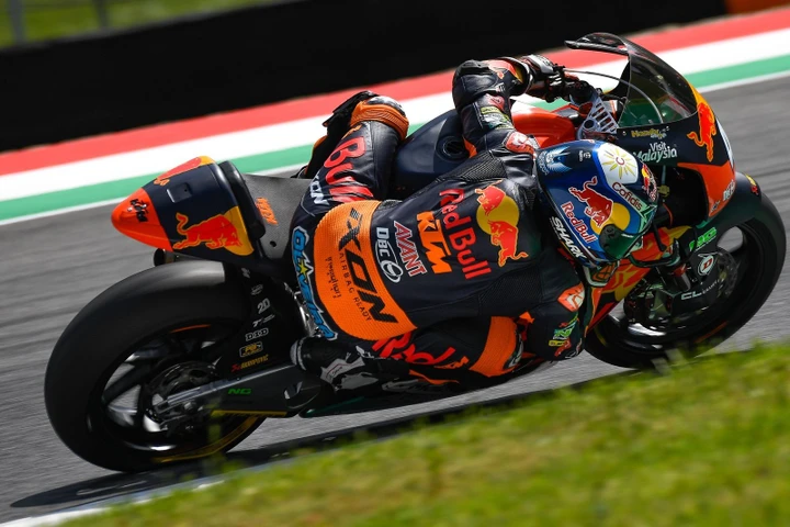 Moto2 Brno 2018: vince Oliveira, secondo Luca Marini