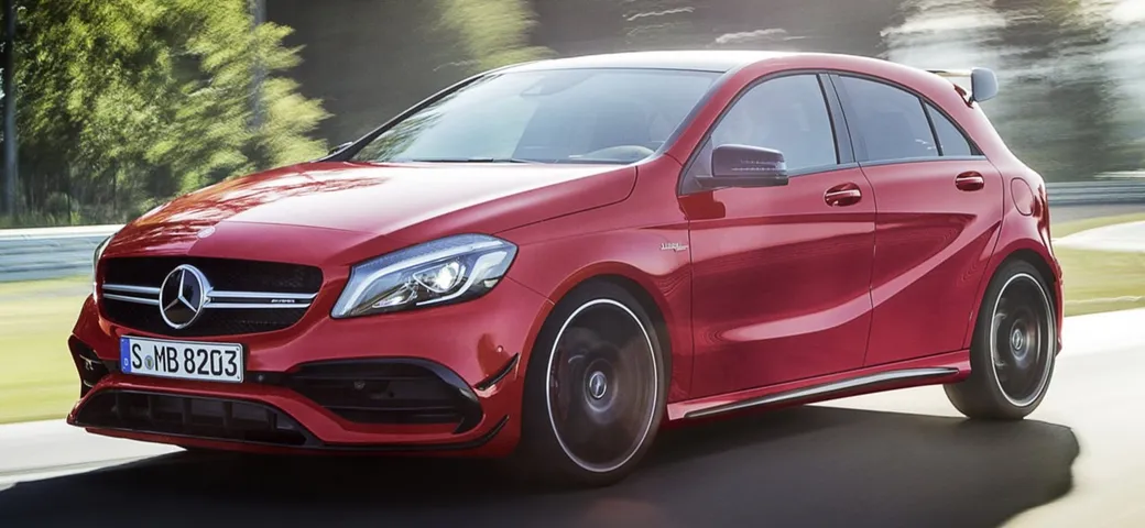 Mercedes-AMG A 45: il 2.0 arriva a 381 cavalli