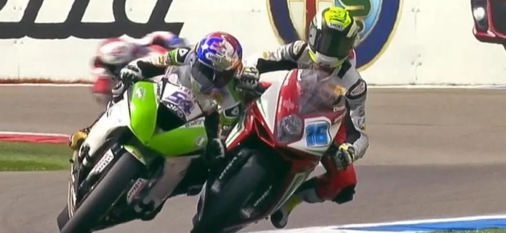 Supersport Assen 2015: Sofuoglu vince su Cluzel, 5° Rolfo