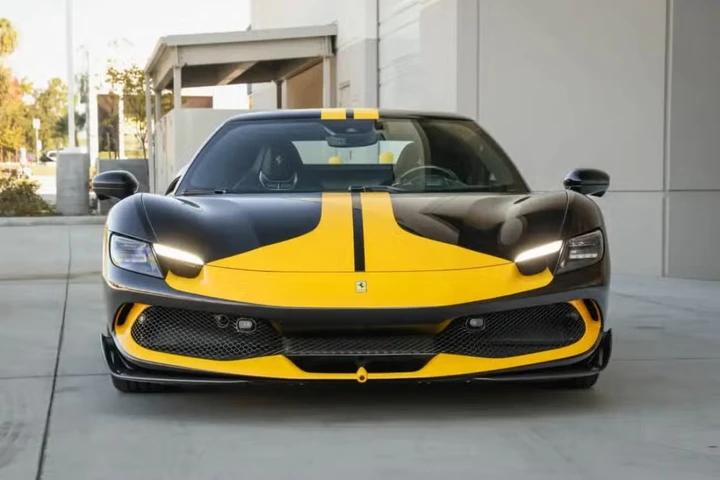 Ferrari 296 GTB con Assetto Fiorano: 172 km e già in vendita