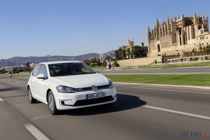 Volkswagen e-Golf e Golf GTE 2017: prima prova
