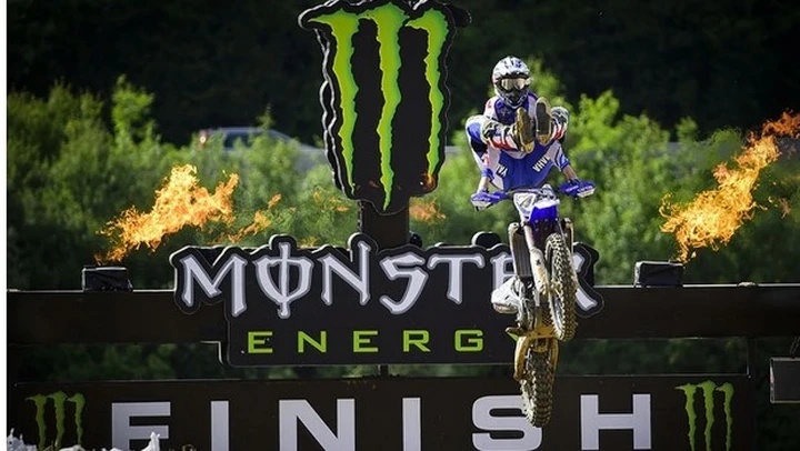 Mondiale Motocross 2015: Febvre ed Herlings trionfano nel GP di Francia.