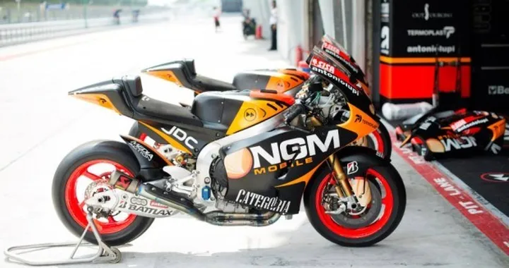 Moto2: Corsi e Pasini in pista con la Forward KLX nel 2014