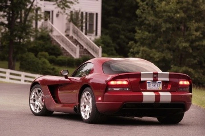 Dodge Viper: tre i soggetti interessati a comprare i diritti di produzione