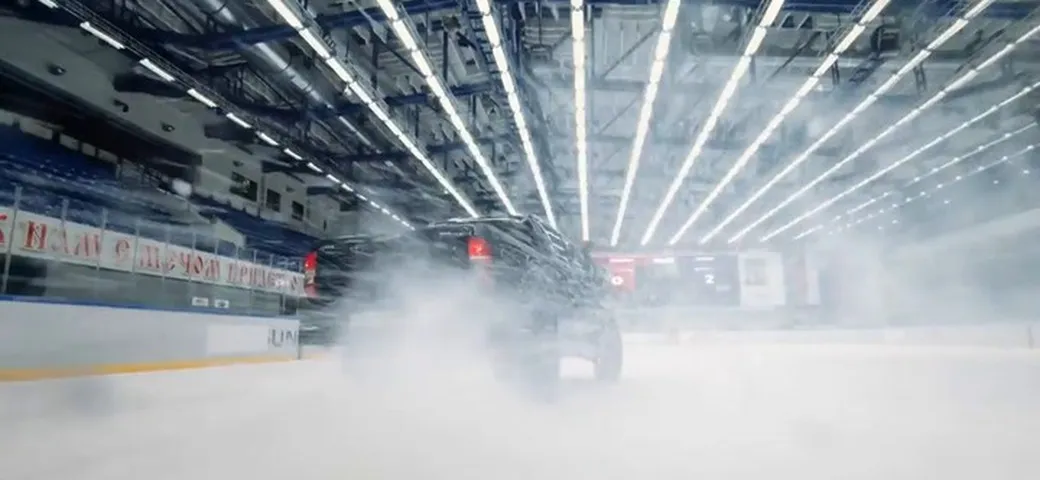 Toyota Hilux: hockey su ghiaccio