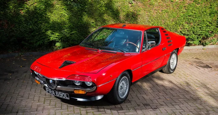 Un'Alfa Montreal all'asta a Race Retro