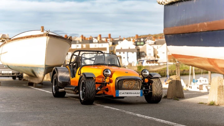 Nuova Caterham Seven 340: prestazioni, caratteristiche e prezzo