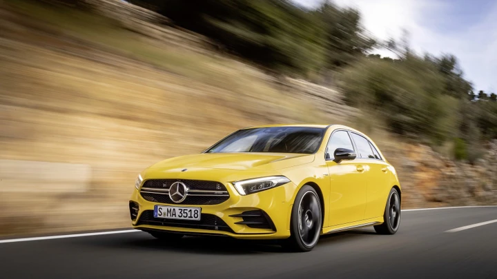 Mercedes AMG: tutti i futuri modelli saranno anche ibridi