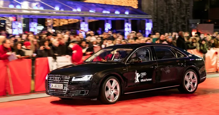 Guida autonoma: Niki Lauda la sperimenta a Berlino