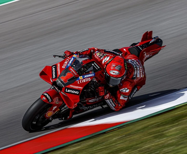 MotoGP, GP del Portogallo: Bagnaia si aggiudica la prima Sprint Race