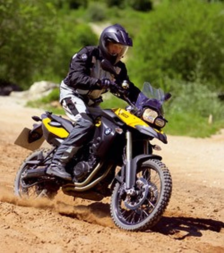 BMW GS Academy riparte con i nuovi corsi di guida offroad