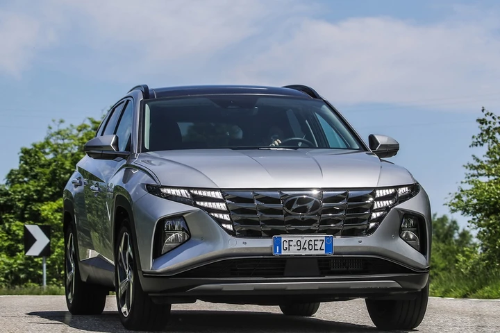 Hyundai Tucson, il SUV a misura di famiglia moderna