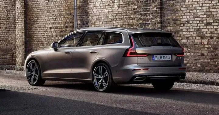 Volvo potrebbe far tornare berline e station wagon: allo studio una nuova generazione elettrica