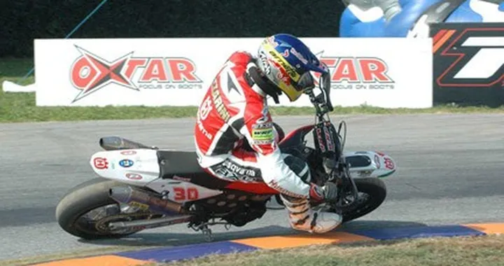 Supermoto: Doppiette di Lazzarini e Van Den Bosch