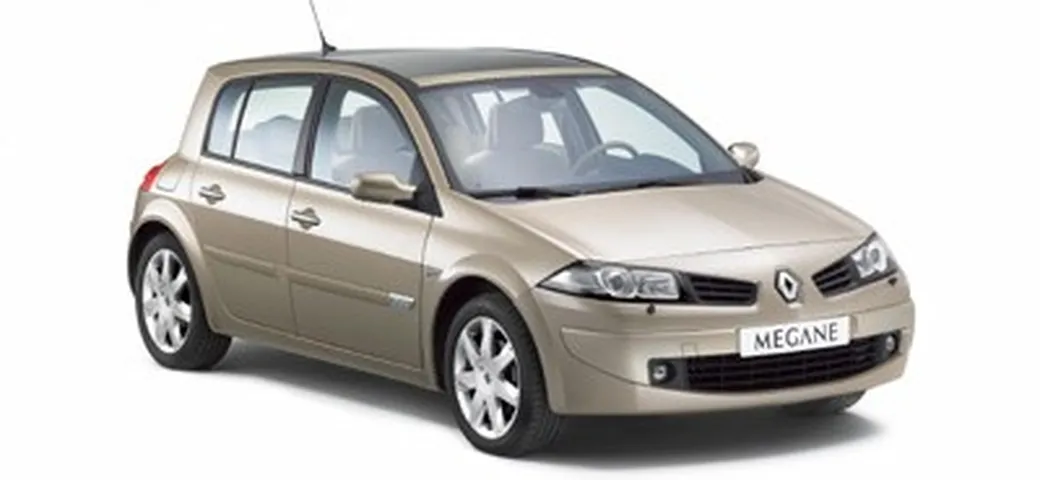 Nuovi motori e nuovi fari per la Renault Megane