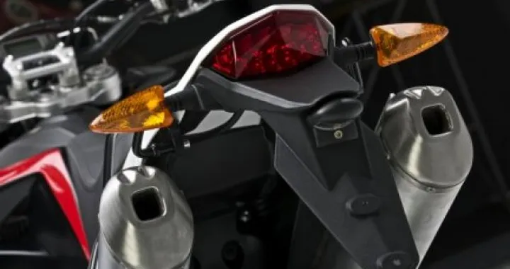 Live @ Eicma: gamma Husqvarna 2010