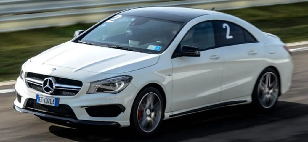Mercedes CLA: prezzi, foto e caratteristiche