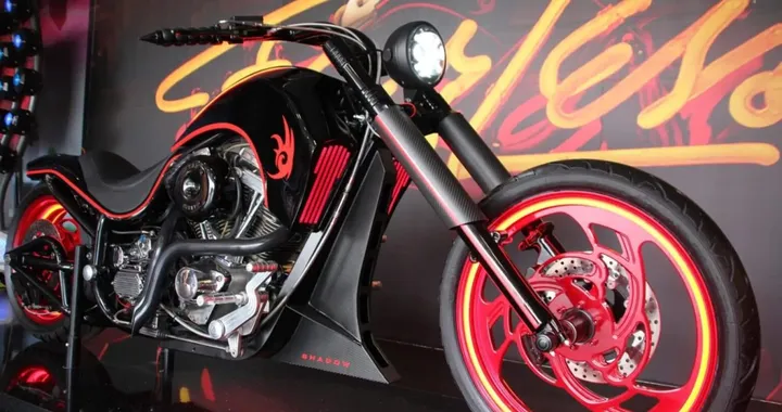 La moto di Shadow esiste davvero: 1.750 cc e ora va all’asta