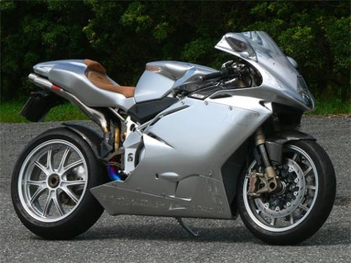 MV Agusta 1080 Platino: la moto più bella del mondo