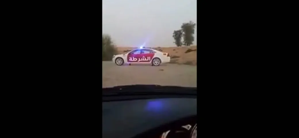 Polizia trolla automobilisti a Dubai