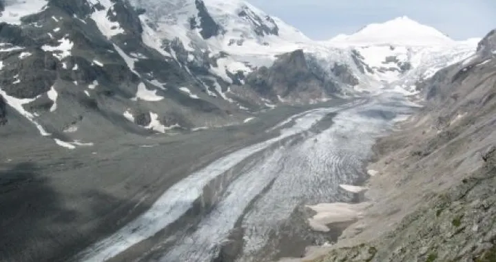 Foto del giorno: Motogiro a Grossglockner
