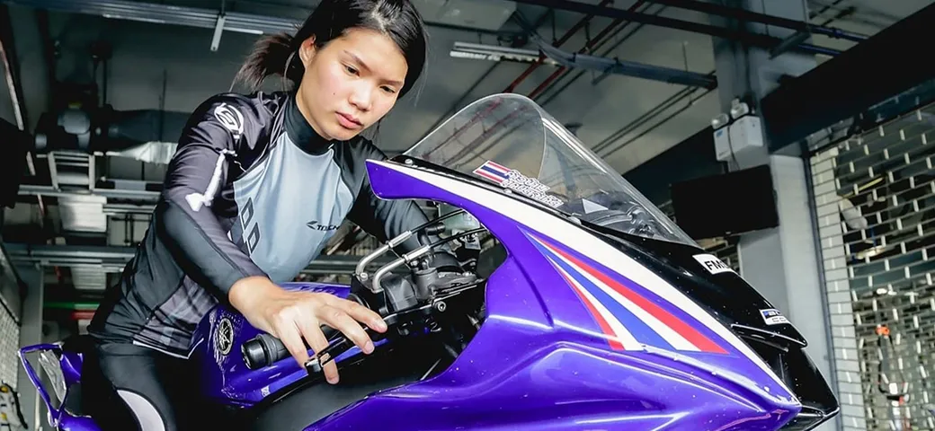 Ratchada Nakcharoensri, una ragazza thailandese nel Mondiale Superbike