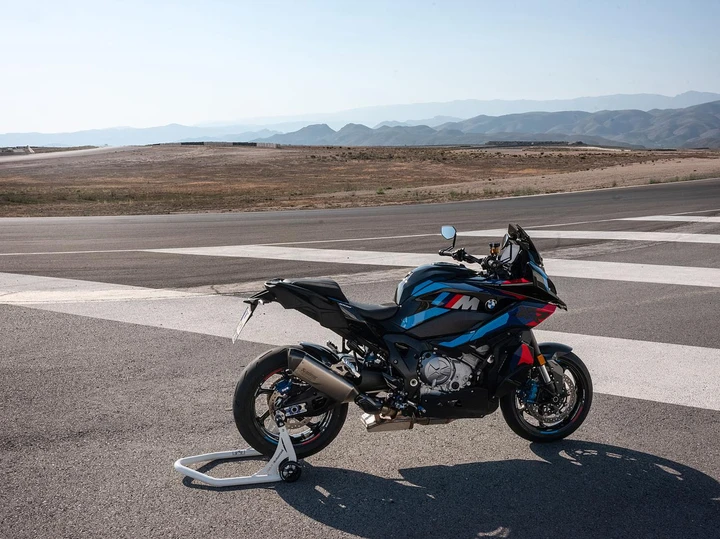 Nuova BMW M 1000 XR