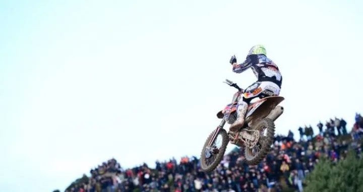 Internazionali d’Italia MX 2013: Tony Cairoli vince a Riola Sardo davanti ad un pubblico di 11.000 persone