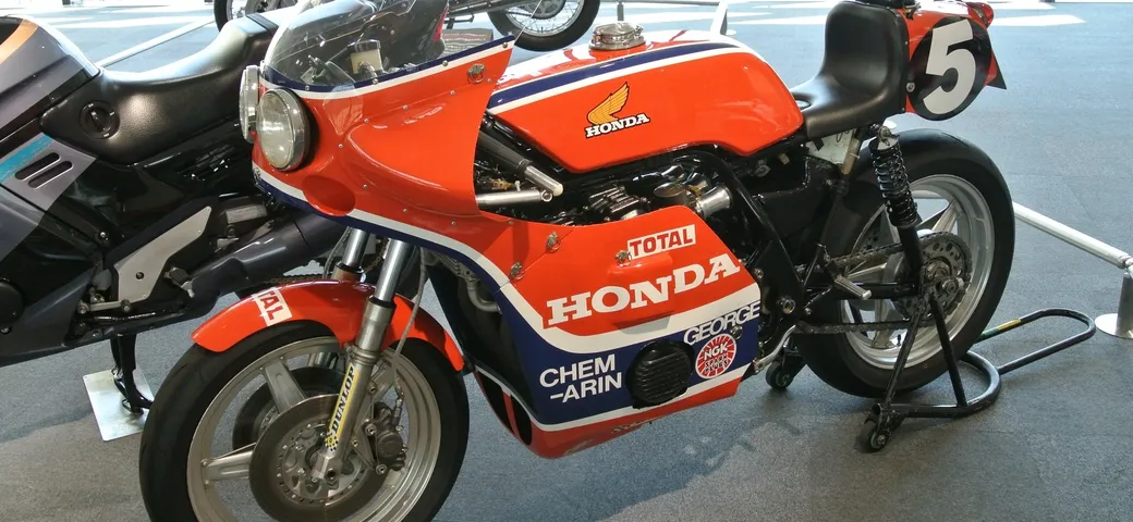 Honda Racing Corporation e BMW M GmbH: tricolori da corsa