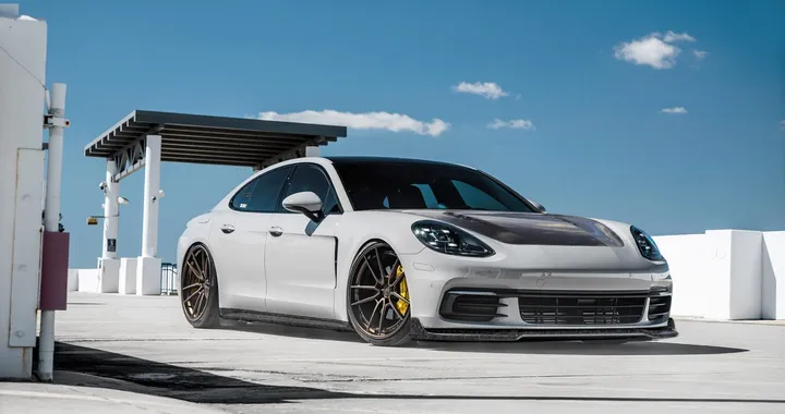 Porsche Panamera 971 by DMC