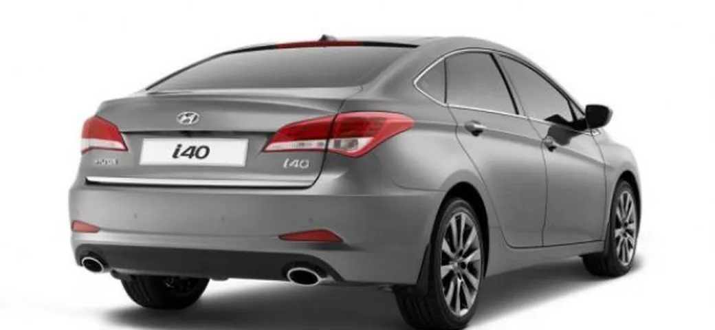 Hyundai i40: prime immagini della berlina