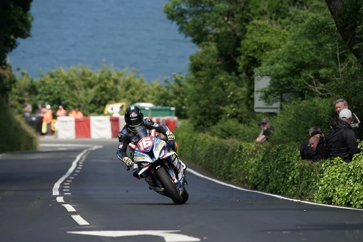 BMW M 1000 RR Peter Hickman Isle of Man TT 2023