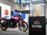 Suzuki scende in pista: sarà partner ufficiale del Giro d’Italia 2025