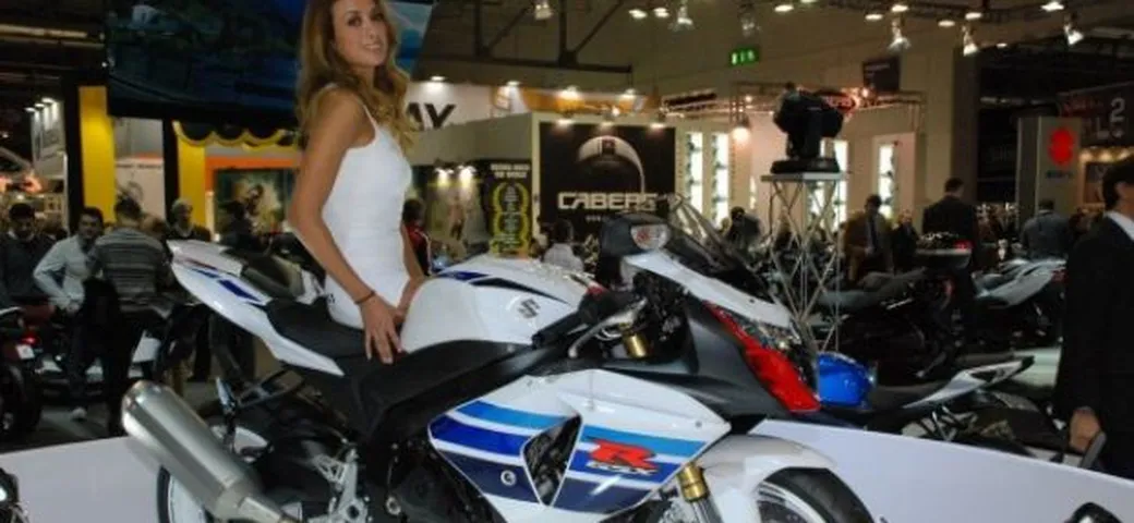 In pista con la Suzuki GSX-R1000 1 Million