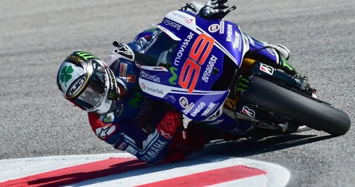 MotoGP Misano, qualifiche “record”: Lorenzo e Rossi (Yamaha) in prima fila  con Iannone (Ducati) nel mezzo. Marquez e Pedrosa inseguono …