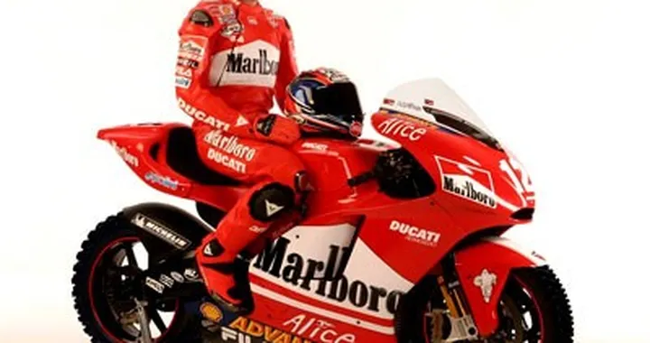 Gibernau e la sua D16