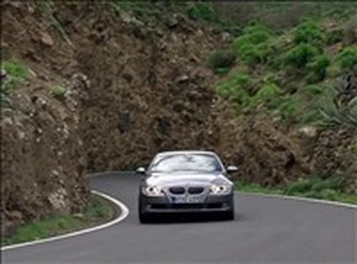 BMW Serie 3 Coupè - i video