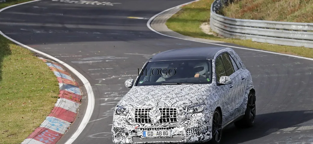 Mercedes AMG GLE 63: foto spia al Nurburgring