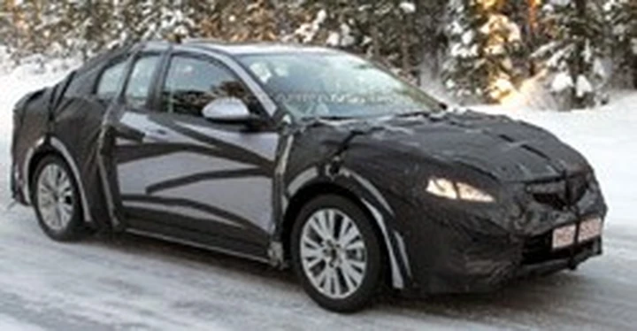 Foto-spia della Mazda6 2008