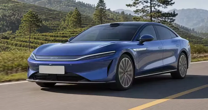 BYD Great Han debutta con oltre 1.000 km di autonomia dichiarata