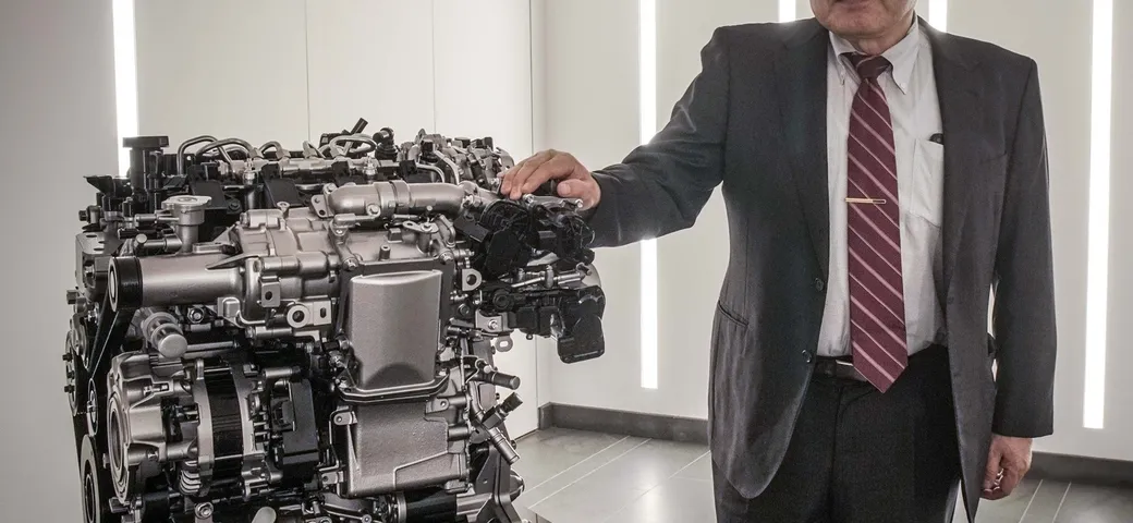 Mazda al Politecnico di Milano alla conferenza “Mobilità: tecnologie ed emissioni”